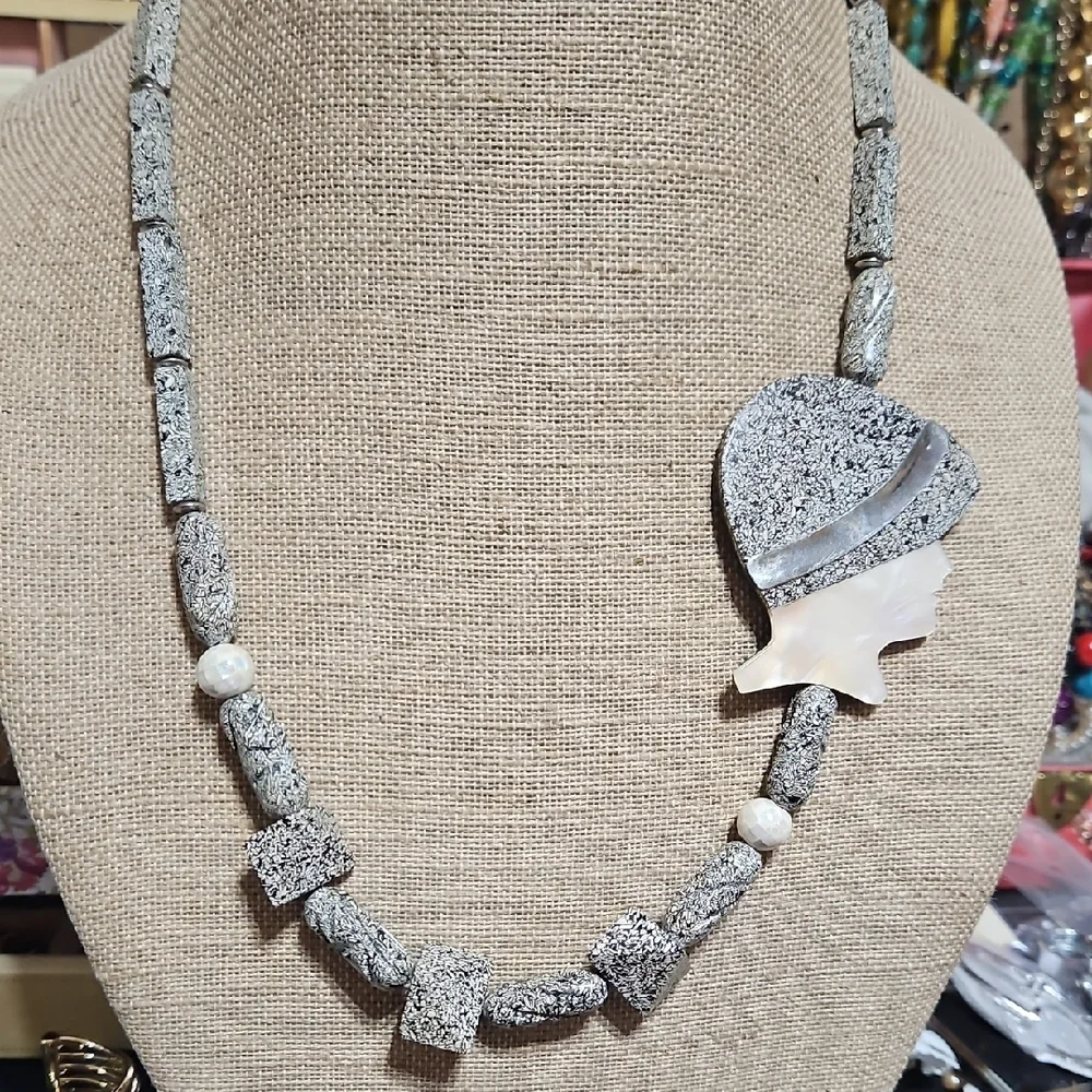 Lee Sands Gray and Silver Stone Necklace with Pendant - Picture 1 of 8